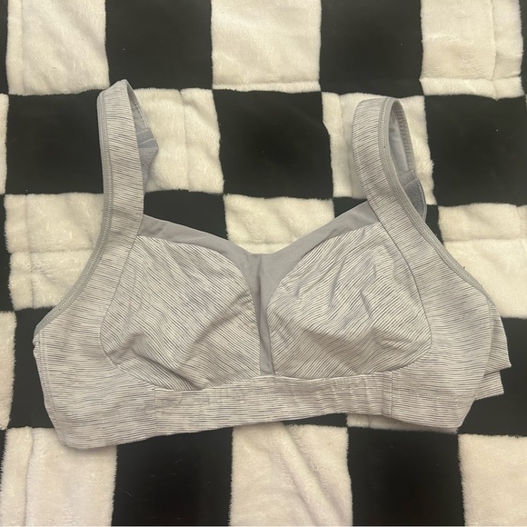 Women's Purple and Gray Sports Bra lot Lululemon Tatatamer 36D - Picture 8 of 10